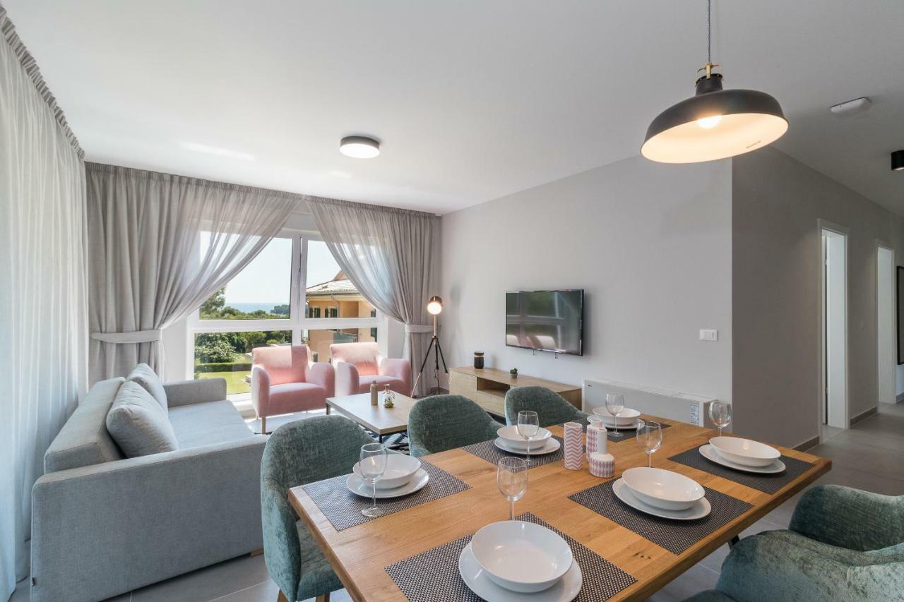 Luxury Apartments Magali 2 Rovinj Exterior photo