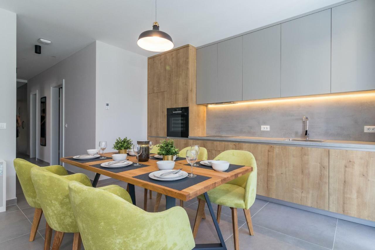 Luxury Apartments Magali 2 Rovinj Exterior photo
