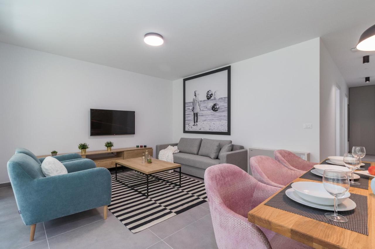 Luxury Apartments Magali 2 Rovinj Exterior photo